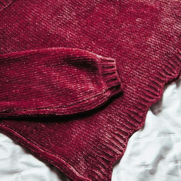 Dark Red Catherine Malandrino Sweater - Picture 8 of 9